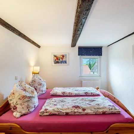 Fuer 3 Personen 45 M² Lägenhet Bertsdorf-Hoernitz